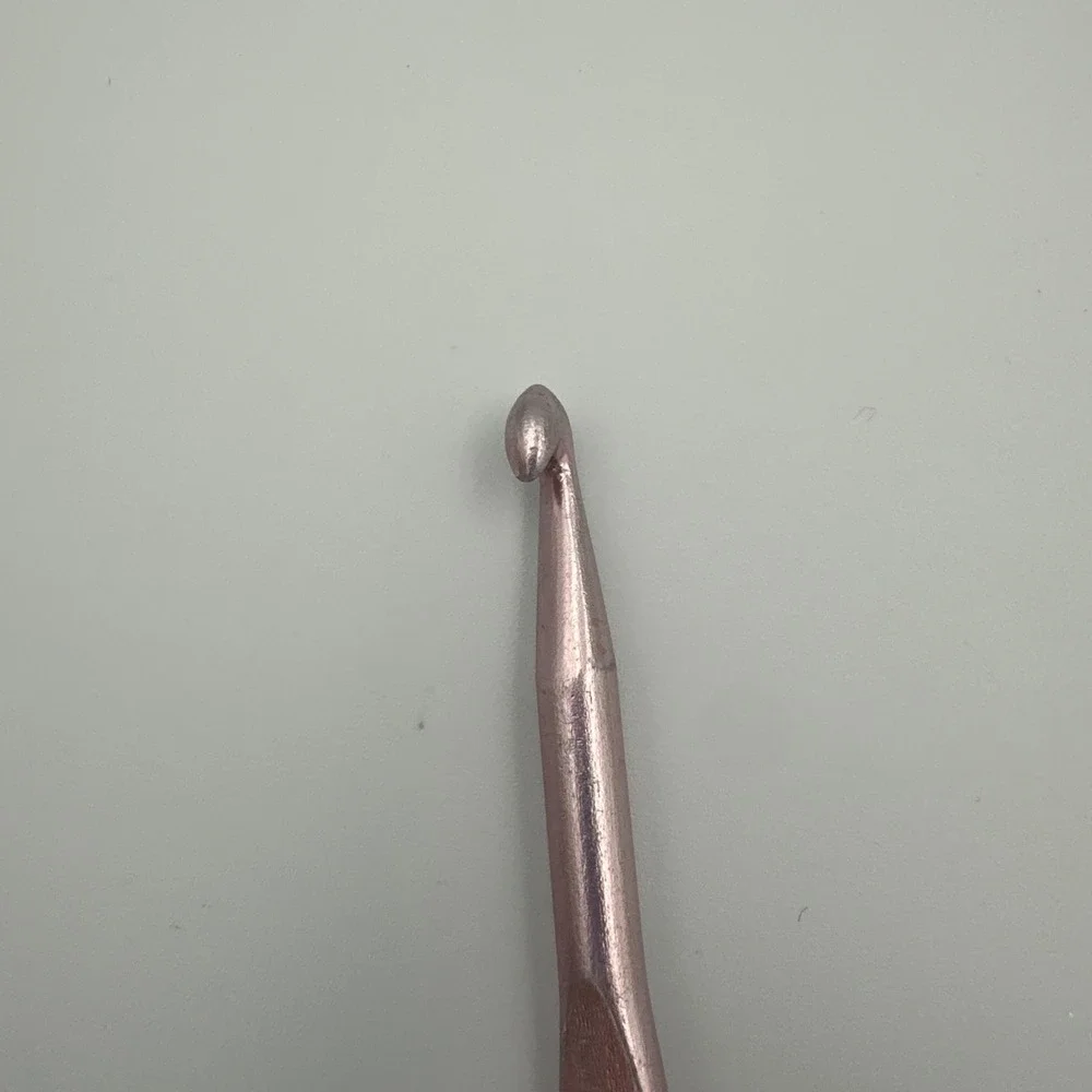 VTG GEM CROCHET HOOK MADE IN USA I
